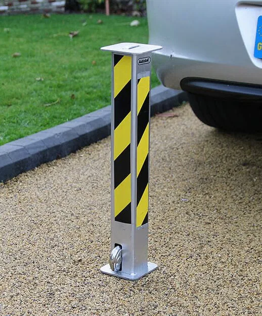 High-Vis Telescopic Parking Post driveway bollard